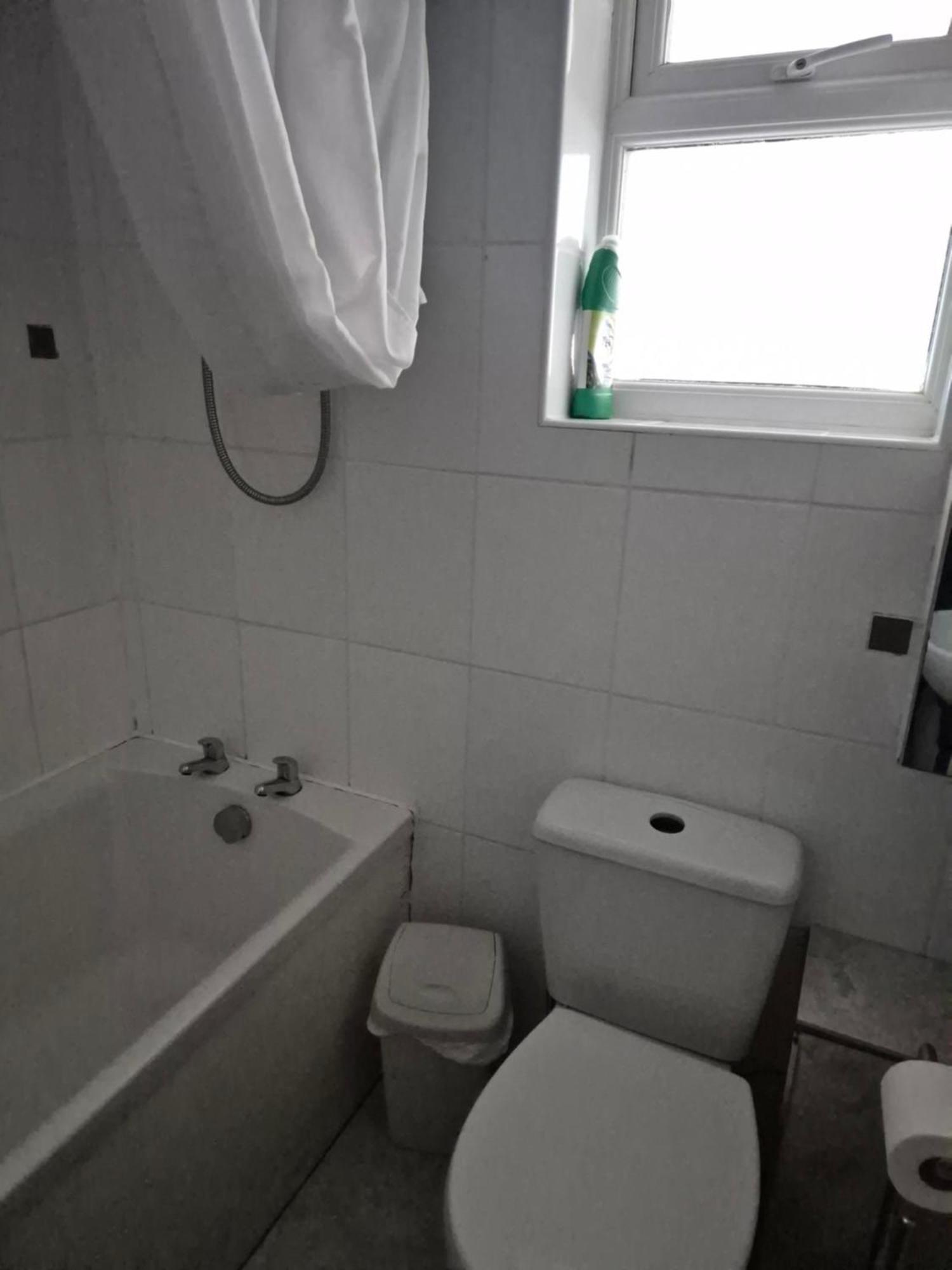 Accomadation Wrexham Exteriér fotografie